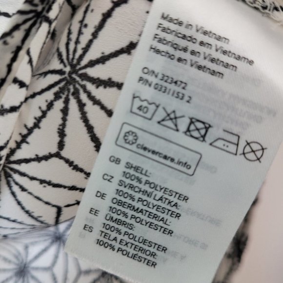 H&m Geometric Pattern Short Sleeve Blouse Size 4 - Picture 9 of 10